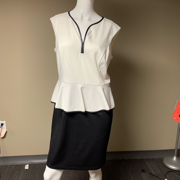 En focus studio dress - Picture 1 of 4